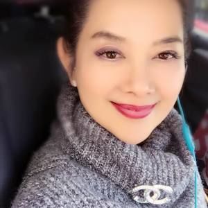 Meet your Posher, April zumba